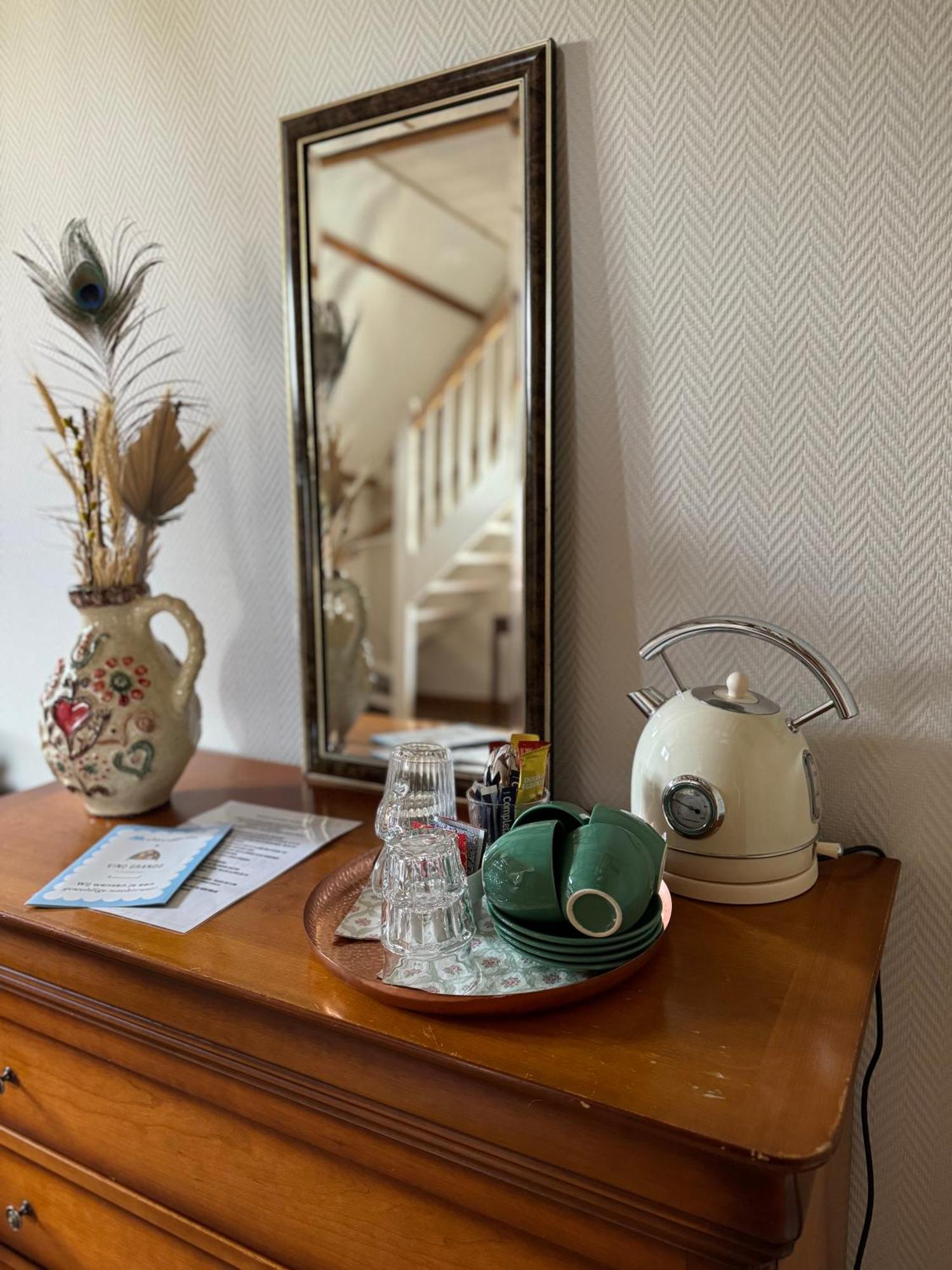 Vino Grando 'T Klooster Bed & Breakfast Odiliapeel ภายนอก รูปภาพ