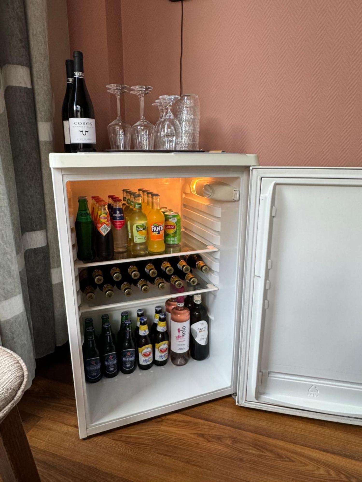 Vino Grando 'T Klooster Bed & Breakfast Odiliapeel ภายนอก รูปภาพ